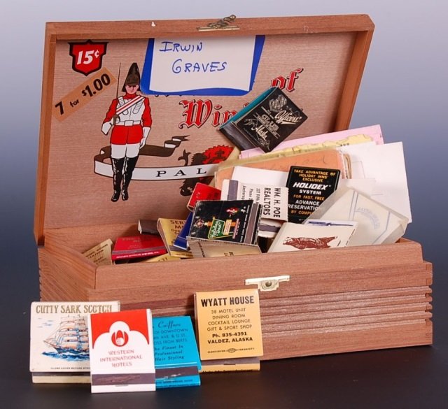 VINTAGE CIGAR BOX: Measures 3 x 9.25 inches.