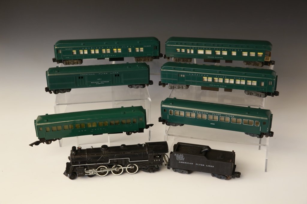 AMERICAN FLYER 293, 951, 952, 953, 954, 955, 650: S gauge. 293 New York New Haven engine and tender. All show wear, unknown working condition, average condition.
