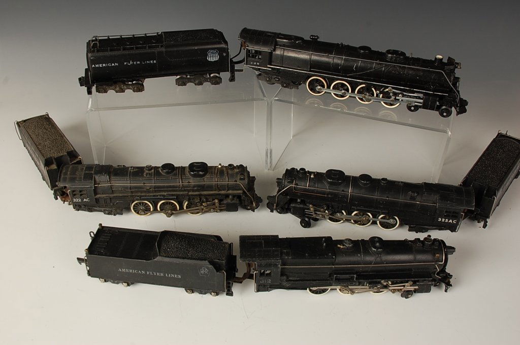 FOUR AMERICAN FLYER LOCOMOTIVES, 336, 325AC, 312, 322A: Post-war S gauge, includes Union Pacific 336, NY Central 325AC, PRR 312, and NY Central 322A. Show cosmetic wear, age, and use; unknown working condition, appear average.