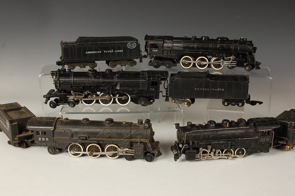 AMERICAN FLYER LOCOMOTIVES 326, 342DC, 310, 295: Post-war S gauge, includes NY Central 326, Nickel Plate Road 342DC, Pennsylvania 310, Reading Lines 295. Show cosmetic wear, age, and use; unknown working condition, appear average.