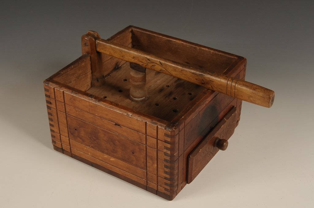19TH C. NEW ENGLAND SUGAR CONE CUTTING BOX: With carved decoration on the handle, dove tailed yellow pine case with line decoration, slide out drawer with decorated face. An interesting piece. Measures 5.5 x 8 x 7.5 inches.