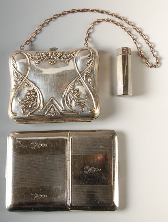 RICHARD HUDNUT VANITY & LIPSTICK, PLUS A VANITY PURSE: Richard Hudnut two compartment vanity case with cigarette section with a hinged clip, other side holds a rouge well with pan and branded puff, a powder well with loose powder and a branded puff, frame