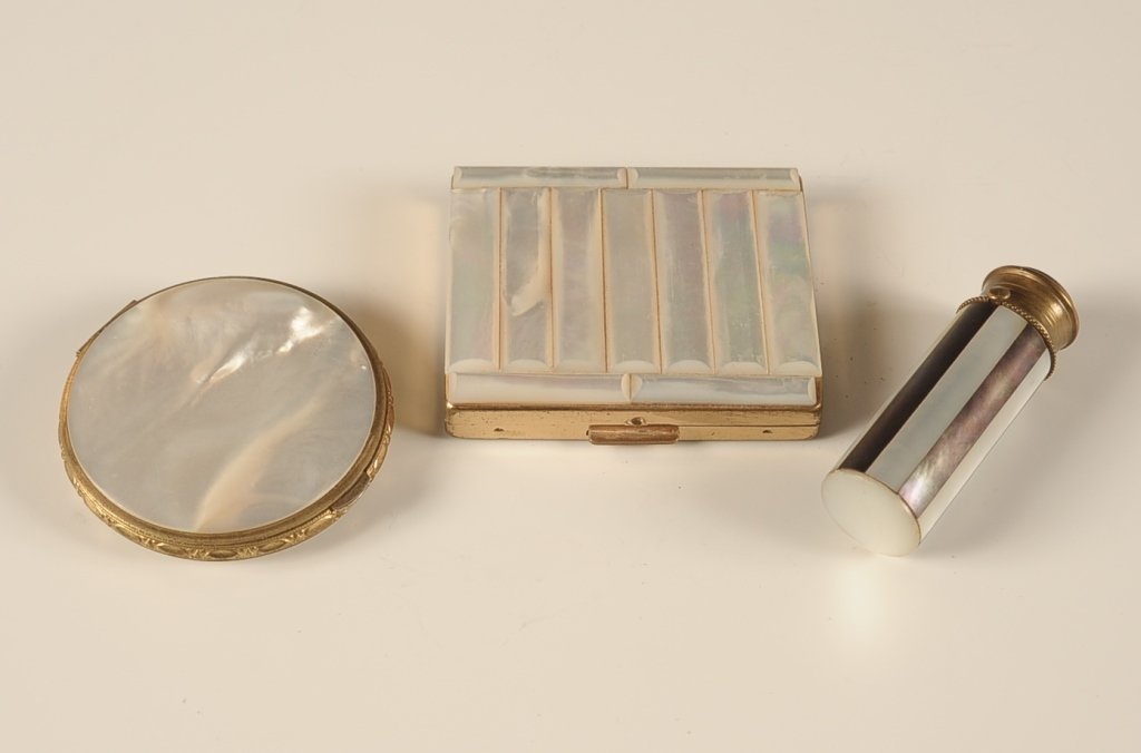 BREVETE MOTHER OF PEARL MAKE UP BRUSH & TWO COMPACTS: Brevete two tone inlaid mother of pearl mechanical make up brush, shaped like a lipstick, marked on the base, French, measures 2.25 inches, very good working condition. La Mode mother of pearl duo com