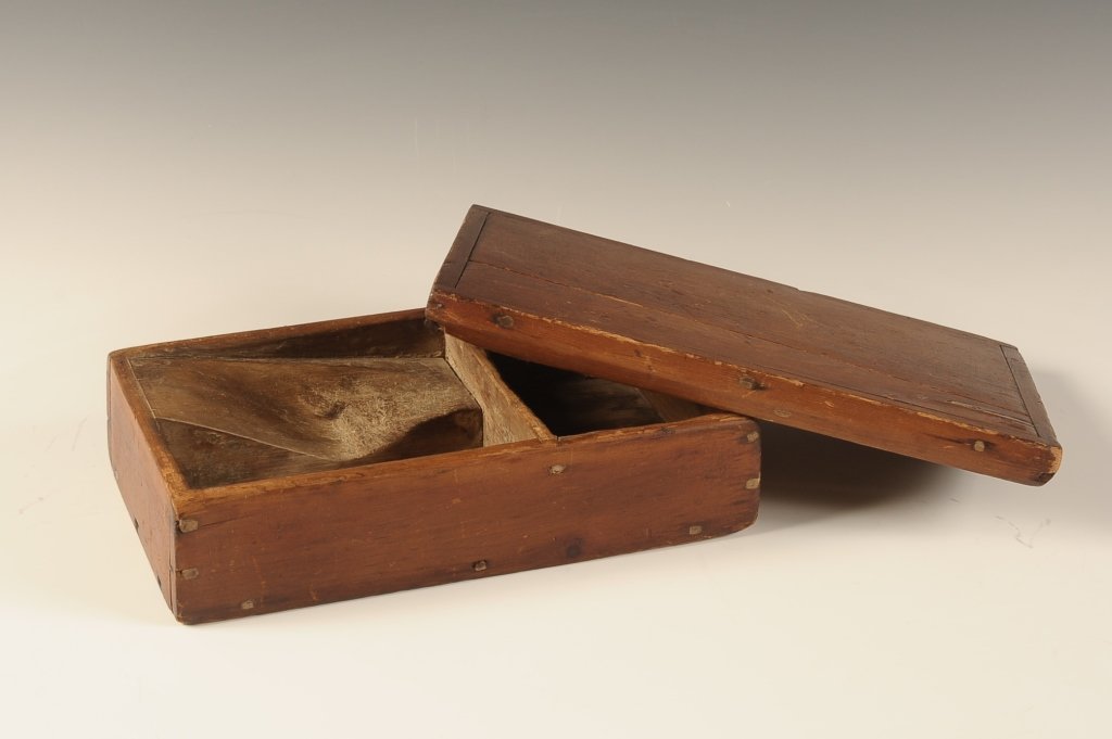 19TH C. PINE SCOURING BOX WITH LID: Covered scouring box with divided interior, with square nail construction, great patina. Measures 3 x 7.25 x 11.25 inches.
