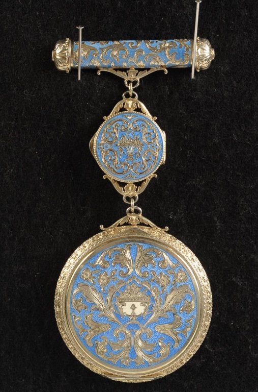 AUSTRIAN CHAMPLEVE ENAMEL COMPACT W ROUGE & LIPSTICK: Blue champleve enamel on all pieces with chased sterling designs and guilloche on the backs, all pieces are hallmarked, powder compact with a mirror in the lid, rouge and double sided lipstick are cha