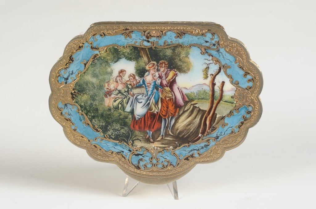 ITALIAN CHAMPLEVE ENAMEL COMPACT W PAINTED SCENE: Champleve enamel with a finely painted courting scene on top, chased bottom and sides, framed mirror in the lid, mesh sifter and puff, marked 'Oros' and Italy on the mirror frame, measures 2.75 x 3.75