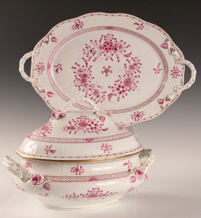 HEREND CHINA WALDSTEIN ROSE TUREEN WITH UNDERPLATE
