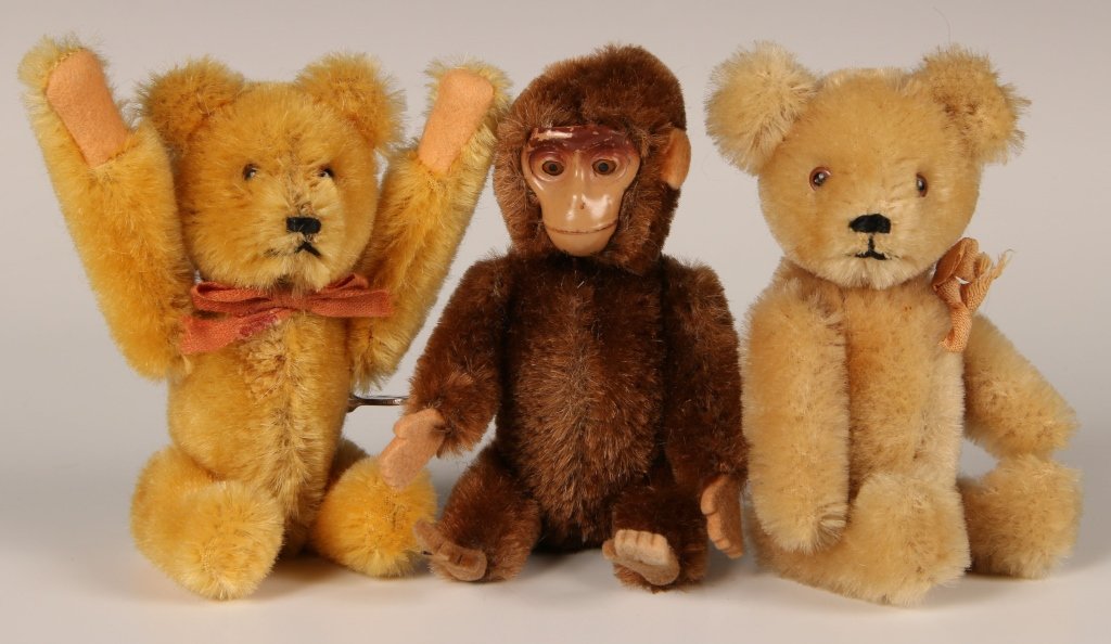 SCHUCO TUMBLING BEAR, YES-NO MONKEY & BEAR: Schuco vintage mohair jointed tumbling bear with branded key, winds but does not run, measures 5 inches. Plus a yes-no jointed monkey and bear, unmarked, measure 5 inches each, good working condition,