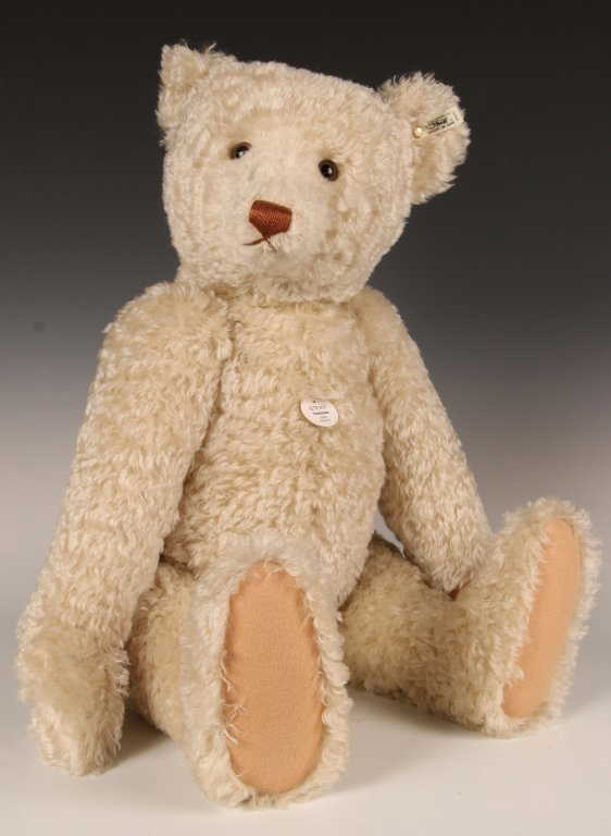 26 INCH STEIFF REPLICA BEAR LIMITED EDITION W BOX