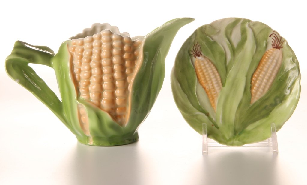 RARE ROYAL BAYREUTH FIGURAL CORN CREAMER: Marked with a blue #9 ink stamp, measures 3.5 inches, includes an unmarked corn underplate attributed to Royal Bayreuth, measures 3.5 inches.