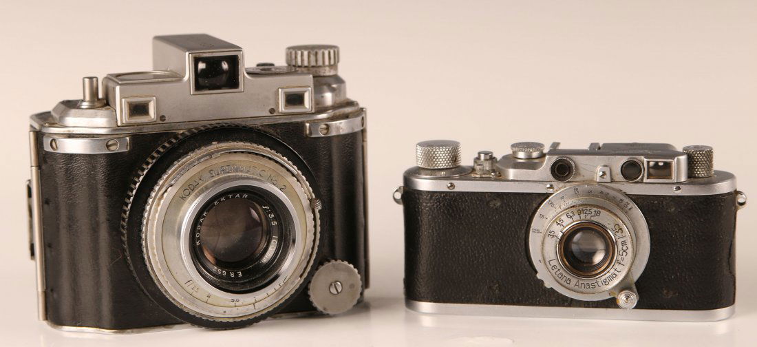 LEOTAX MODEL 'SPECIAL A' JAPANESE CAMERA, A LEICA COPY: A rare post-war camera, sometimes referred to as a Leica copy. Serial number 2096, circa 1942.