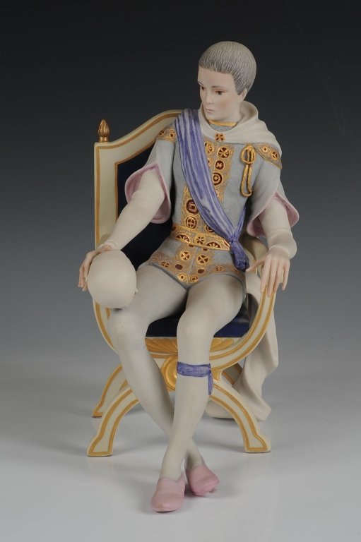 CYBIS PORCELAIN 'HAMLET' FIGURE, LIMITED EDITION: Limited edition of 500, signed and numbered #374 on the back, no base, measures 11 inches.