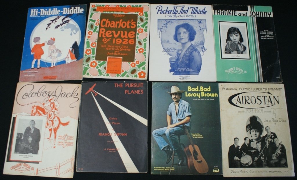 VINTAGE SHEET MUSIC SINATRA AND SHIRLEY TEMPLE: Twenty pieces of vintage sheet music.
