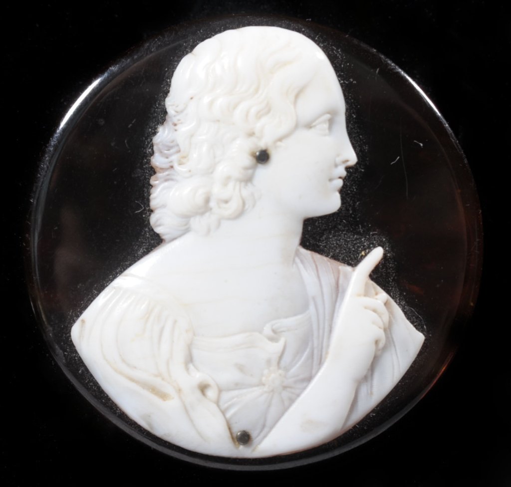 VICTORIAN TORTOISE AND SHELL HARDSTONE CAMEO BROOCH: Sterling pin back, unmarked, measures 1.75 inches.
