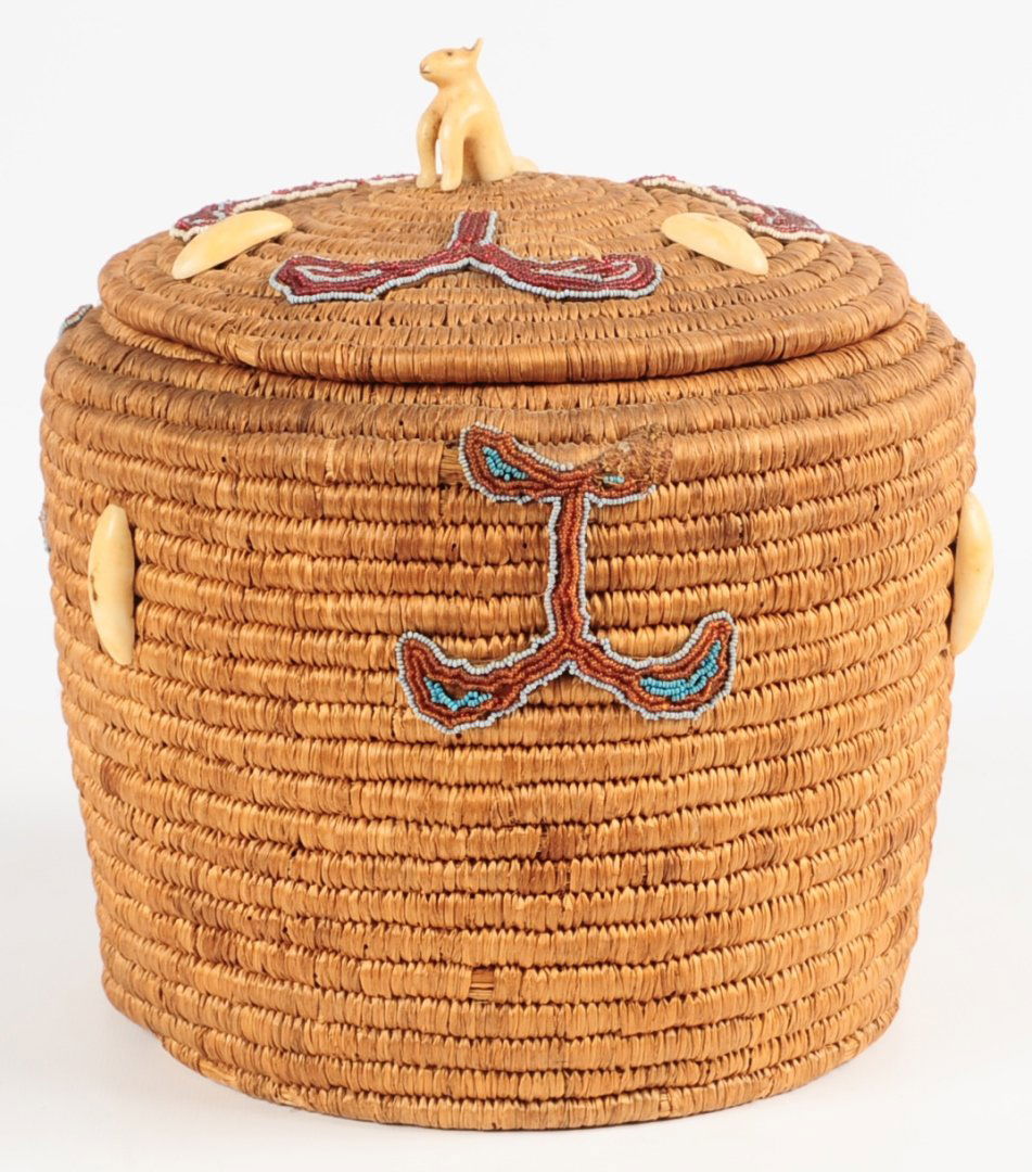 AN INUIT ESKIMO BASKET WITH APPLIED ORNAMENTS (1 of 10)