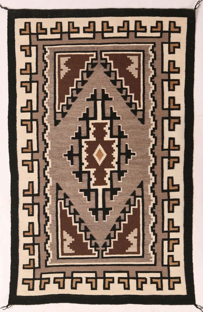 A VERY FINELY WOVEN NAVAJO TEEC NOS POS WEAVING (1 of 10)