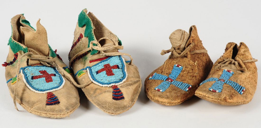 TWO PAIR MID 20TH CENTURY BEADED CHILD'S MOCCASINS (1 of 9)