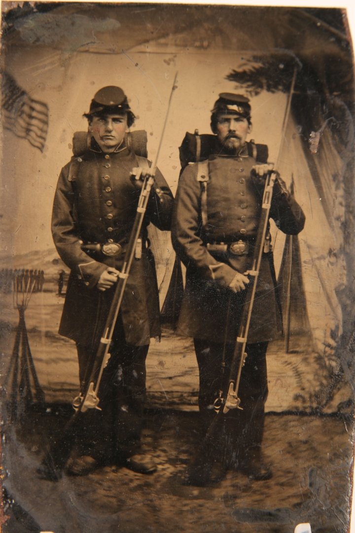 1/6TH PLATE TINTYPE IMAGE OF CIVIL WAR SOLDIERS WITH (1 of 3)
