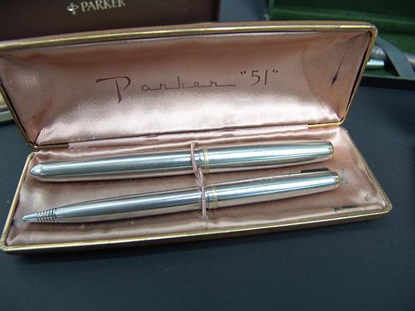SEVEN BOXED PARKER PENS AND PENCILS - 3