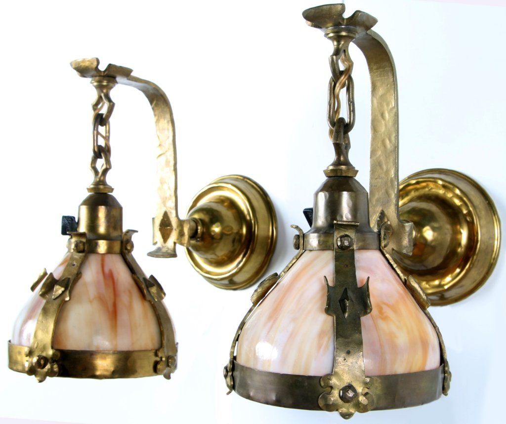 PAIR OF ARTS AND CRAFTS WALL MOUNT LIGHT FIXTURES (1 of 10)