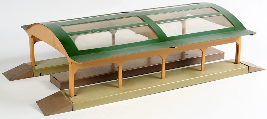 MARKLIN STATION PLATFORM HALL (1 of 9)