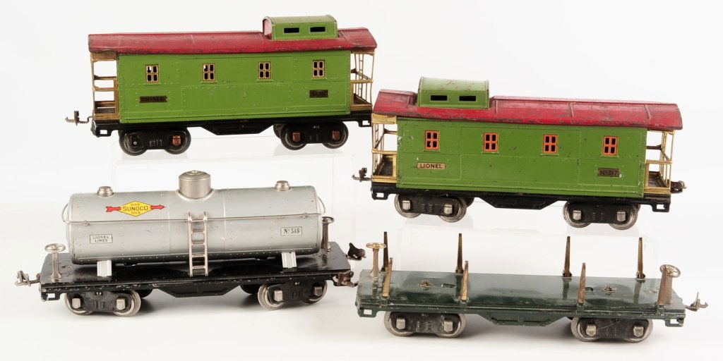 FOUR LIONEL STANDARD GAUGE FLAT CAR, TANK CAR AND 2 (1 of 9)