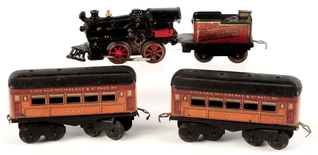 AMERICAN FLYER FOUR PIECE TRAIN SET (1 of 10)