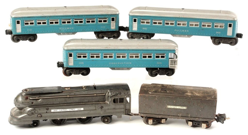 LIONEL PREWAR LOCOMOTIVE WITH TENDER AND THREE CARS (1 of 10)