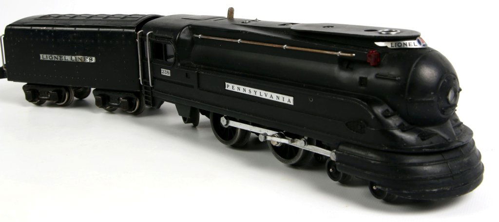 LIONEL PREWAR 4-4-2 ENGINE AND TENDER #238 (1 of 10)