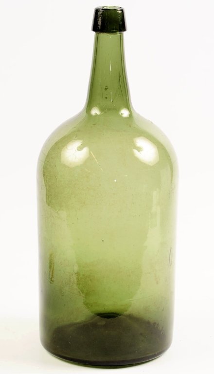 EARLY BLOWN GLASS BOTTLE WITH TOOLED LIP (1 of 9)