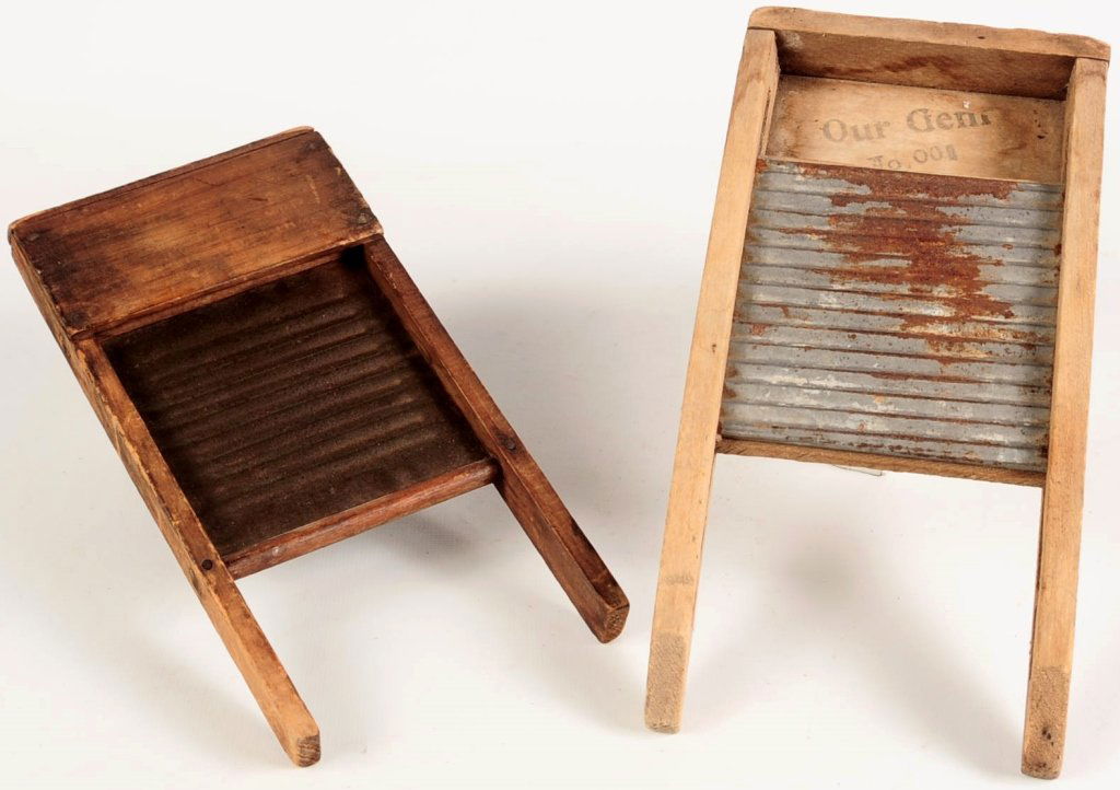 TWO SMALL LINGERIE WASHBOARDS (1 of 10)