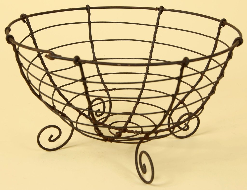 ANTIQUE WIRE WARE FOOTED BASKET (1 of 5)