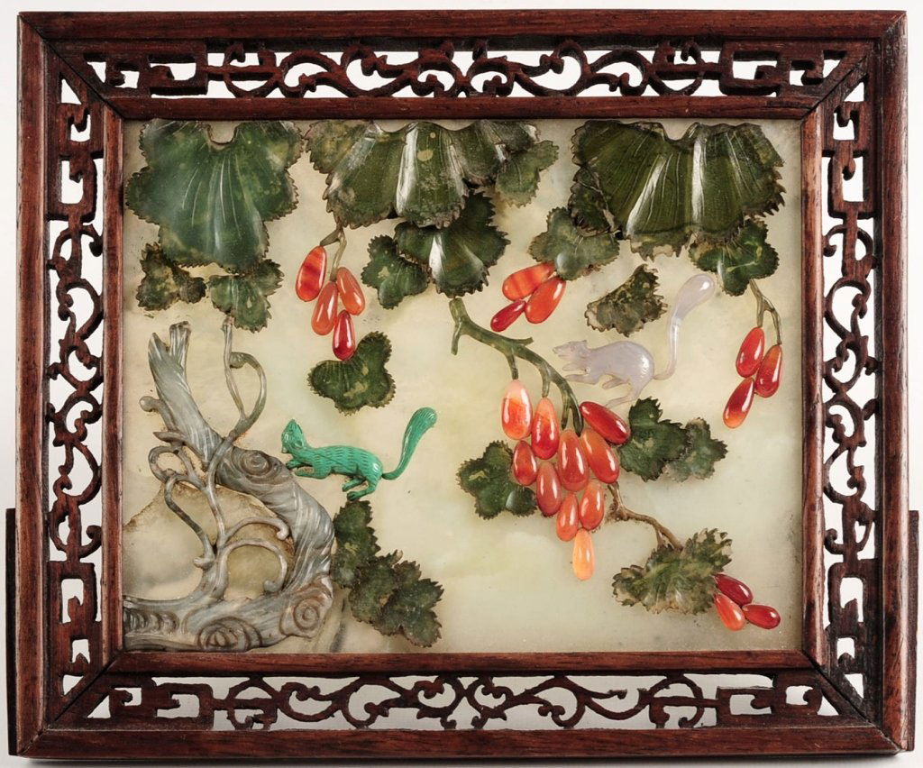 JADE AND SEMI-PRECIOUS STONE TABLE SCREEN PANEL (1 of 10)