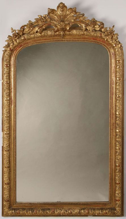 EARLY 19TH C. GILDED MIRROR WITH FOLIATE SURMOUNT (1 of 8)