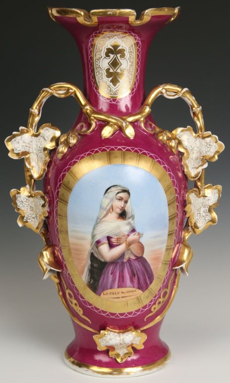 A  19-INCH OLD PARIS PORCELAIN PORTRAIT VASE (1 of 10)