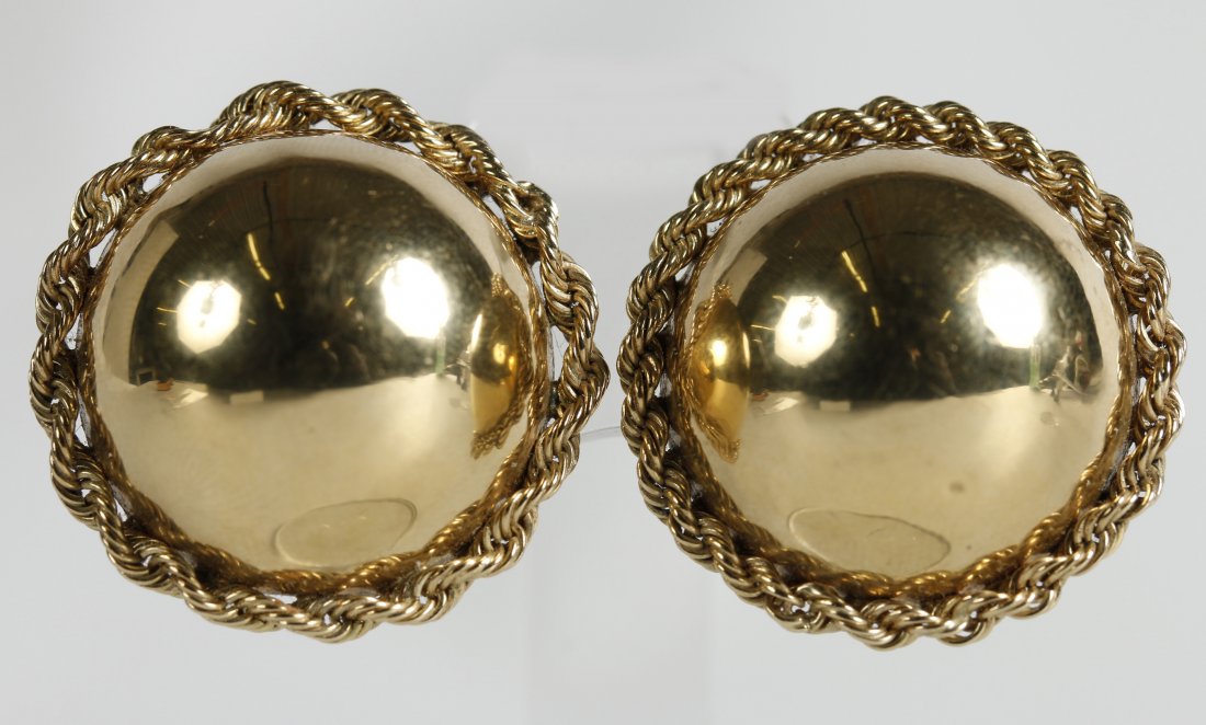 PAIR 14K GOLD BUTTON EARRINGS WITH ROPE BORDER (1 of 5)