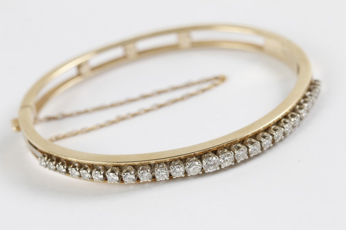 14K GOLD BANGLE 24 DIAMONDS APPROX 1.5 CARATS TW (1 of 7)