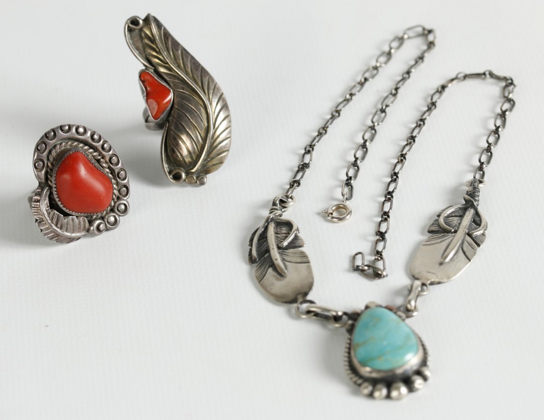 THREE PIECES OF NATIVE AMERICAN STERLING JEWELRY (1 of 9)