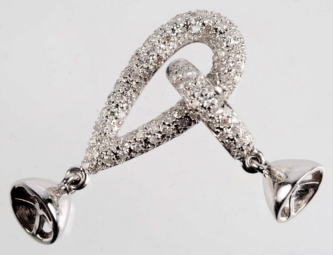 AN UNUSUAL TEARDROP PENDANT WITH PAVÉ DIAMONDS (1 of 5)