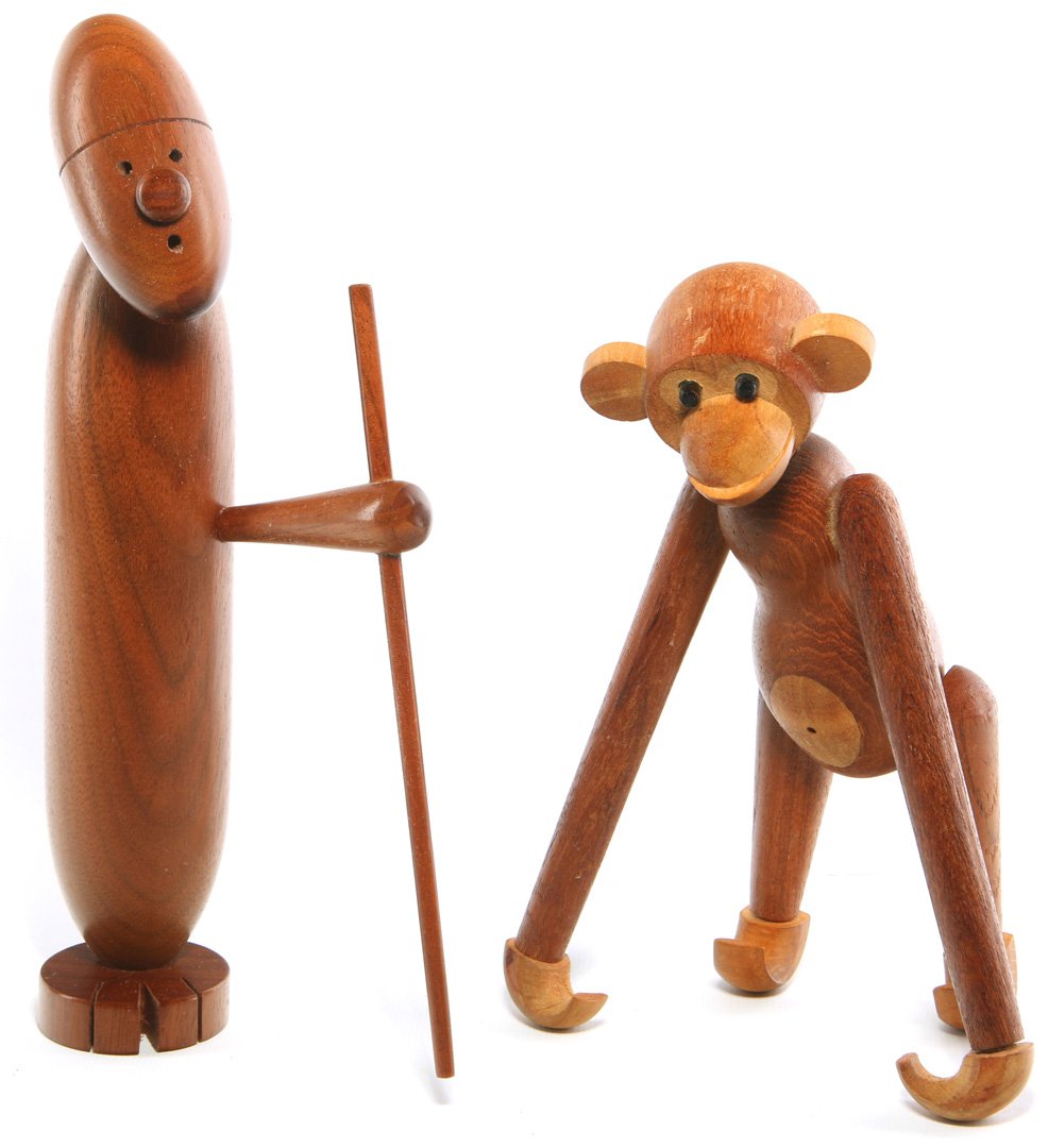 MANNER OF KAY BOJESEN TEAK MONKEY FIGURE (1 of 8)