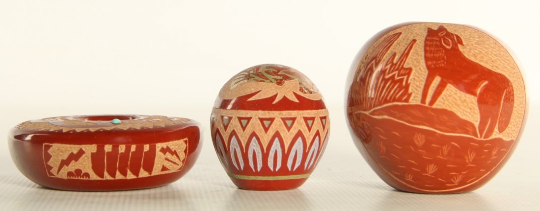 THREE MINIATURE SGRAFFITO SANTA CLARA POTTERY ITEMS (1 of 8)