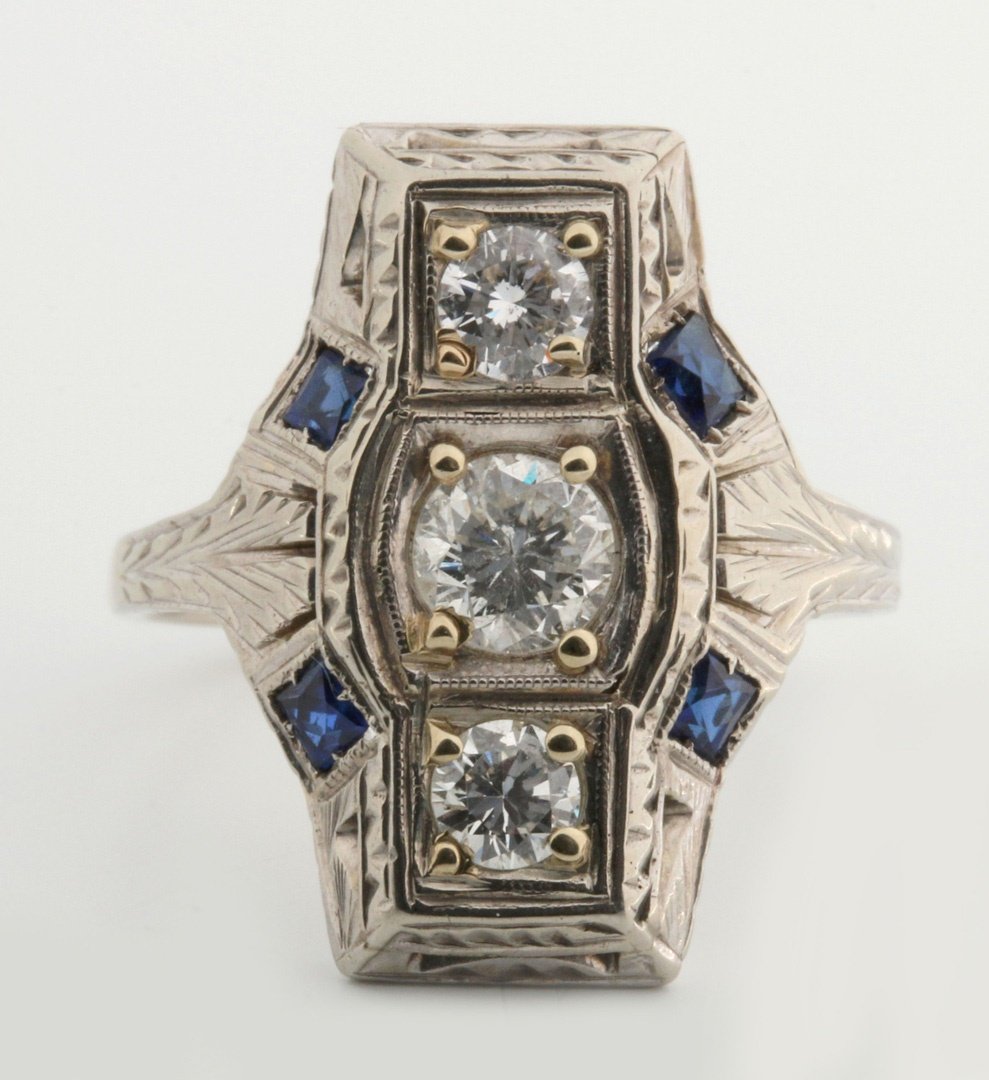 A LADIES PLATINUM 3/4 CT TW DIAMOND & SAPPHIRE RING (1 of 5)