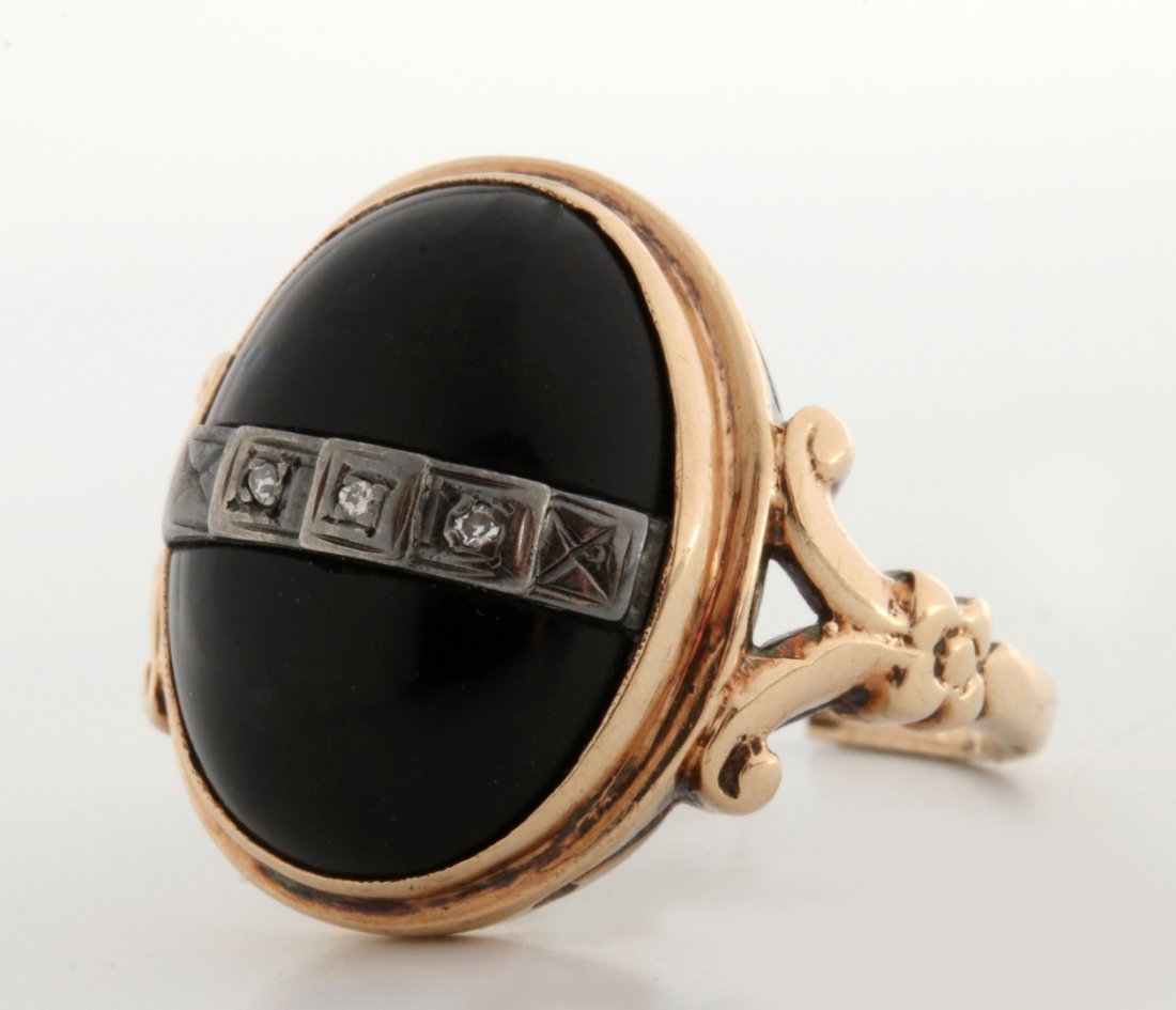 A LADIES 10K GOLD BLACK ONYX AND DIAMOND RING (1 of 4)