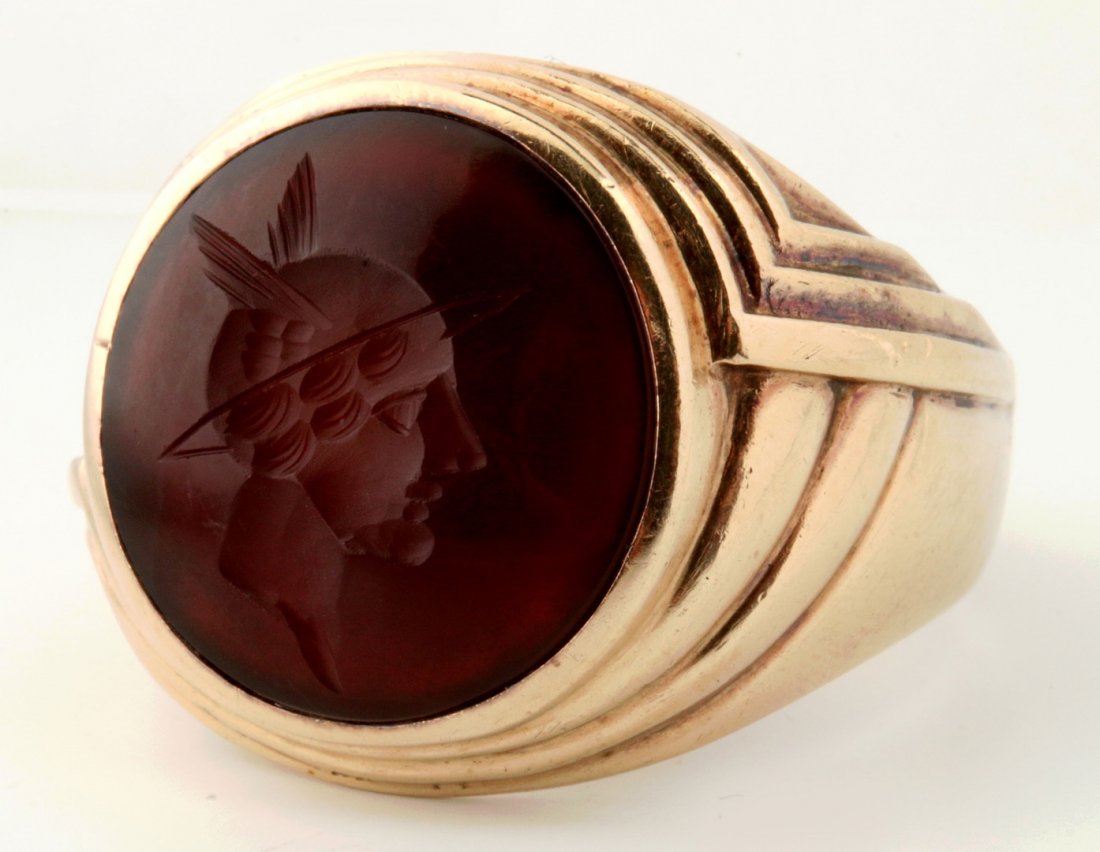 A GENT'S 10K GOLD RING WITH INTAGLIO OF MERCURY (1 of 8)