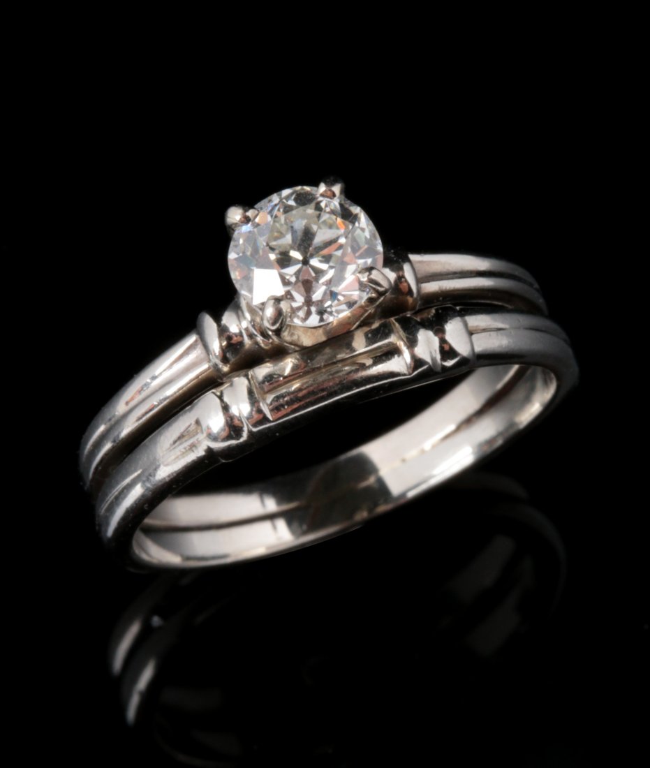 AN APPROX  3/4 CARAT DIAMOND SOLITAIRE IN 18K GOLD (1 of 6)
