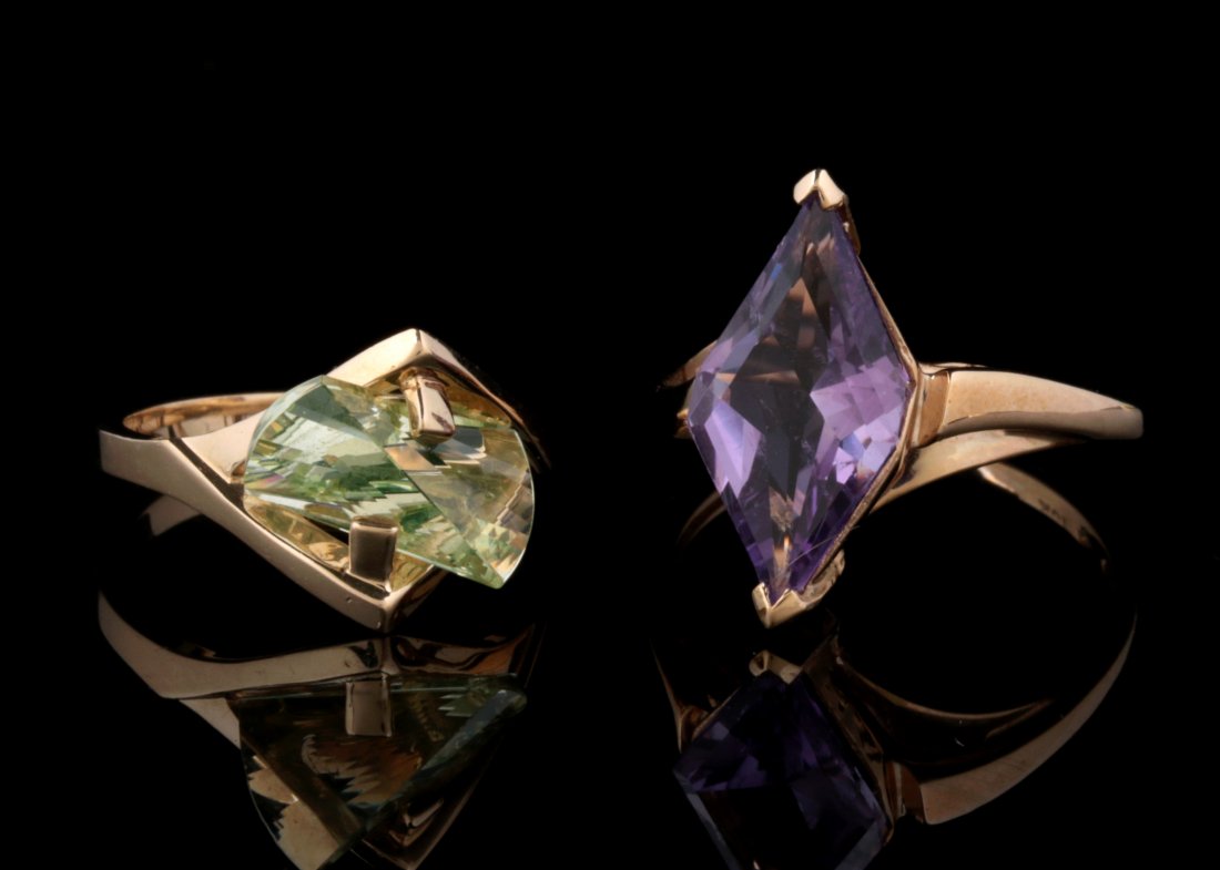 TWO LADIES YELLOW GOLD AND GEM STONE RINGS (1 of 6)