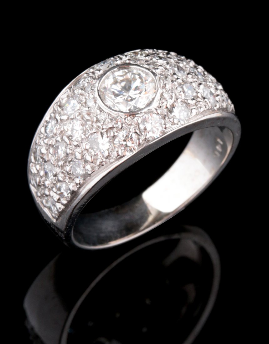 A 14K GOLD AND DIAMOND RING APPROX 2.7 CARATS TOTAL WT (1 of 8)