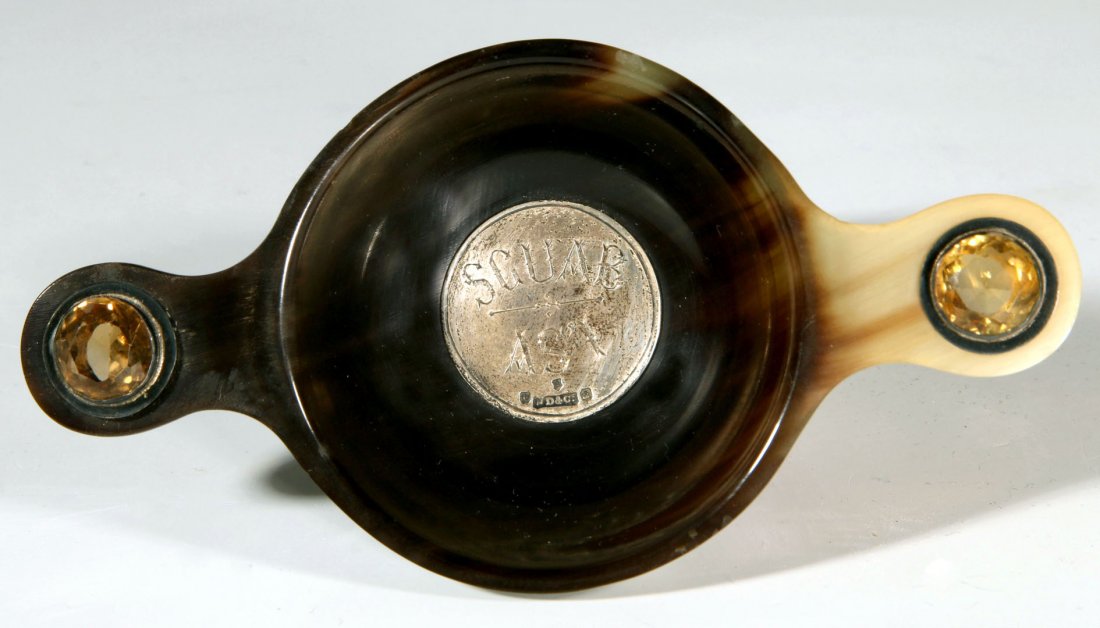 A C.1900 CARVED HORN SCOTTISH WHISKEY QUAICH (1 of 7)
