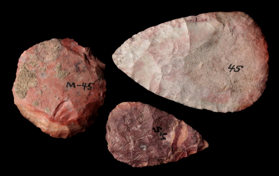 2 NORTH BLADES,1 ROUND SCRAPER: Middle Woodland, sometimes associated with Hopewell villages. Largest measures 3.25 x 2 inches, smallest 2 inches diameter. George Nichols collection. Nichols' notes regarding site 45 read as follows,