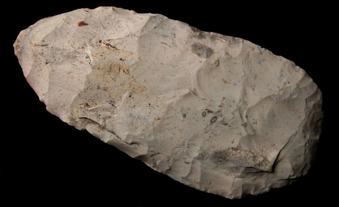 A 7.25-INCH FLINT CELT OR HOE (1 of 6)